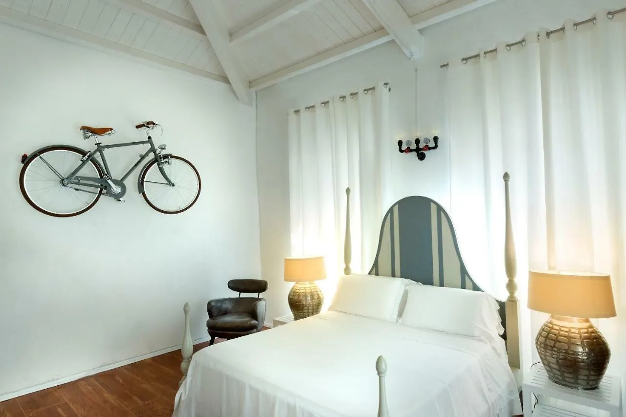 Cagliari Marina Harbour Guest House & Lounge